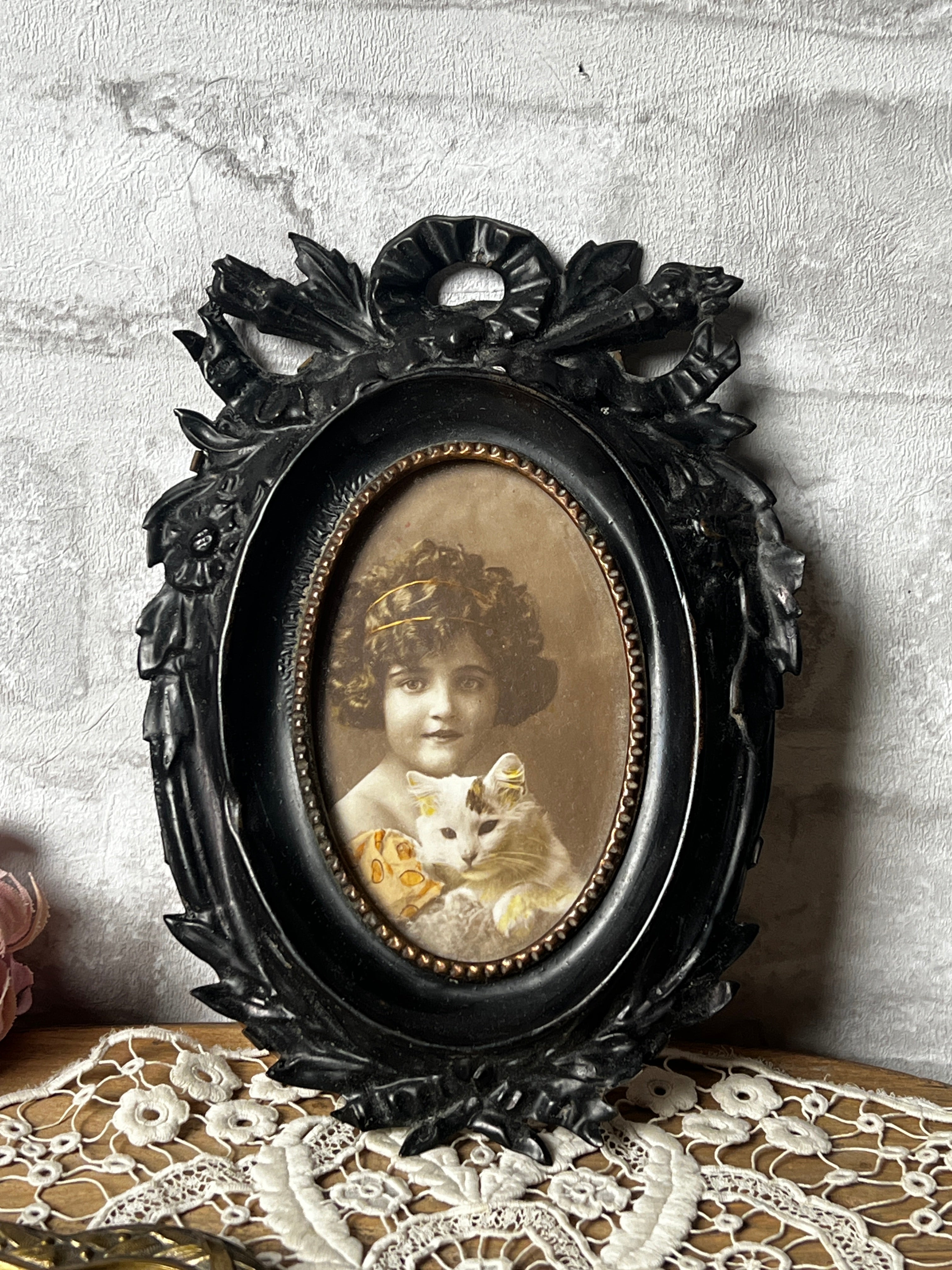 タイムセール　アンティークフレーム　特大　フランス　ナポレオン三世　妖艶　装飾美 メタル製フレーム – France Antique 銀色アンティーク