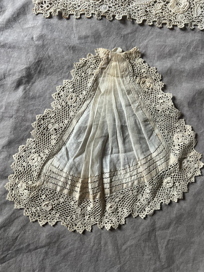 レースと刺繍の飾りパーツセット