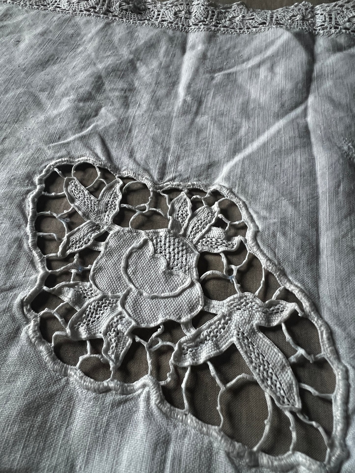 台形リネンクロス