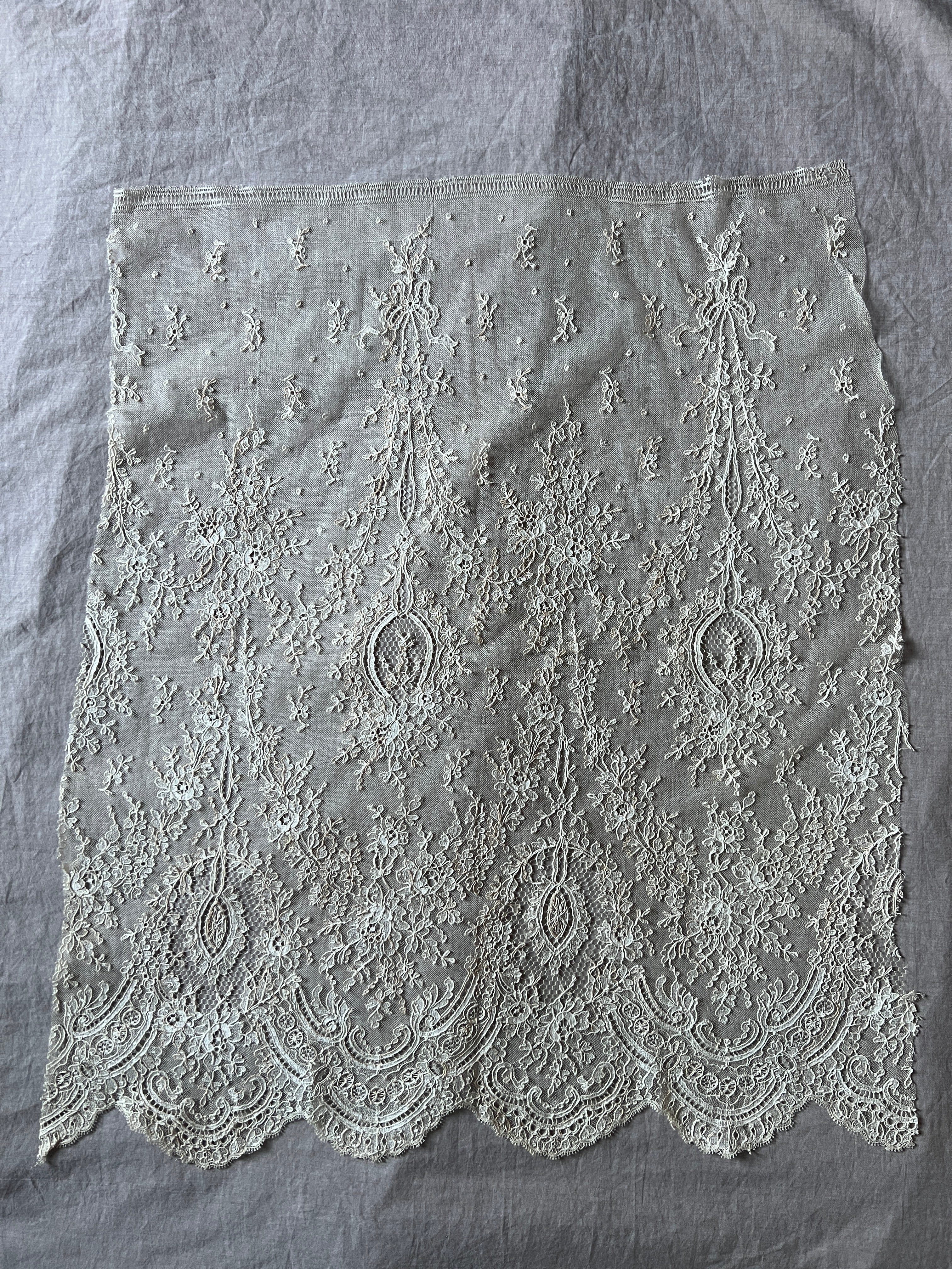 アンティークレース – France Antique 銀色アンティーク