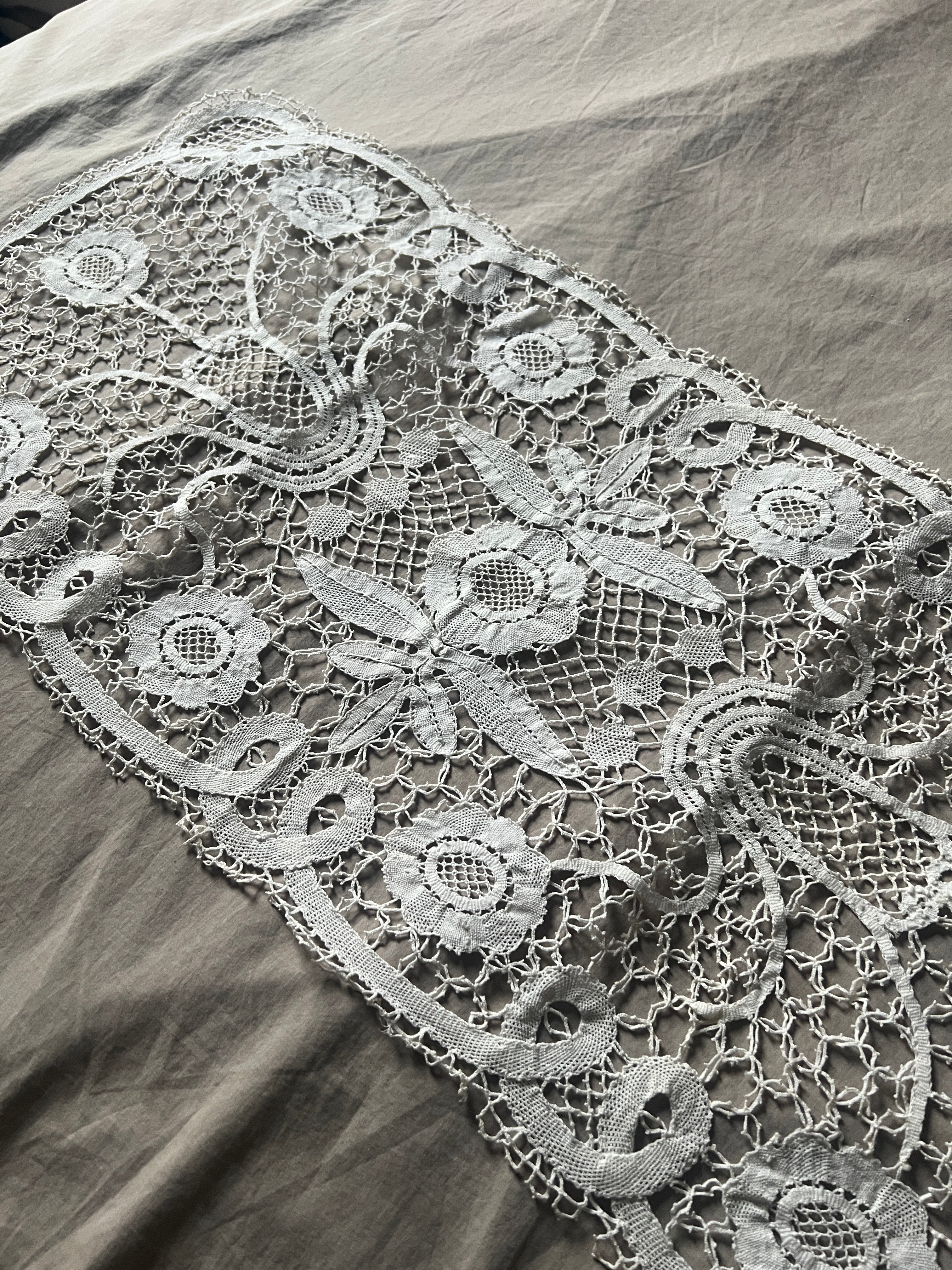 アンティークレース – France Antique 銀色アンティーク