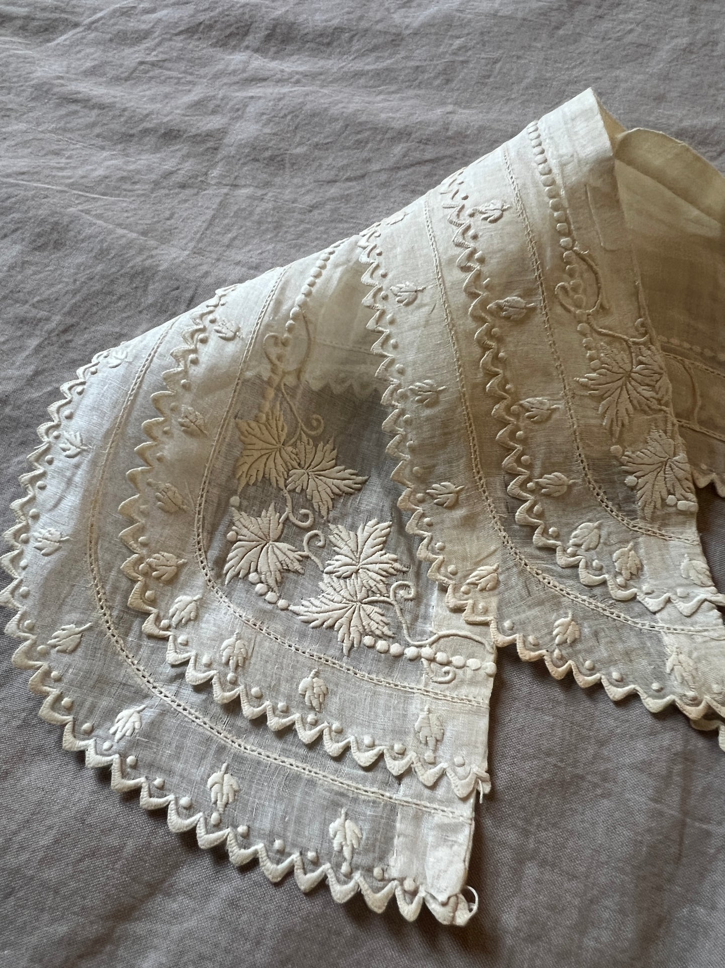 白刺繍飾り襟