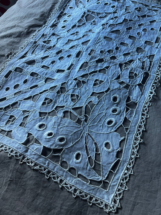 カットワーククロス