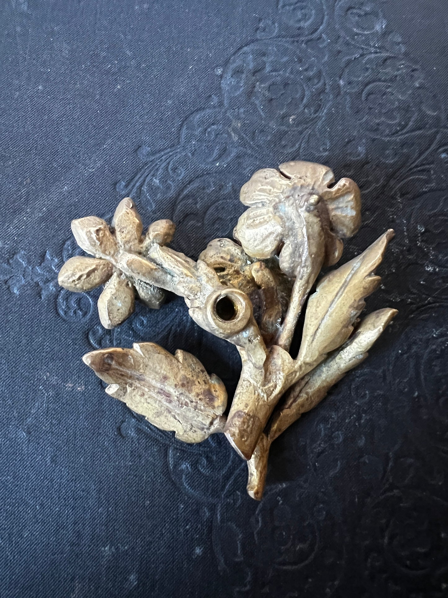 ★真鍮製花の飾り