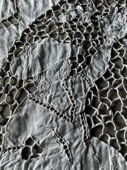 カットワークピクチャー刺繍端布