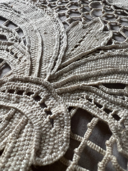 ★ニードルレース楕円クロス