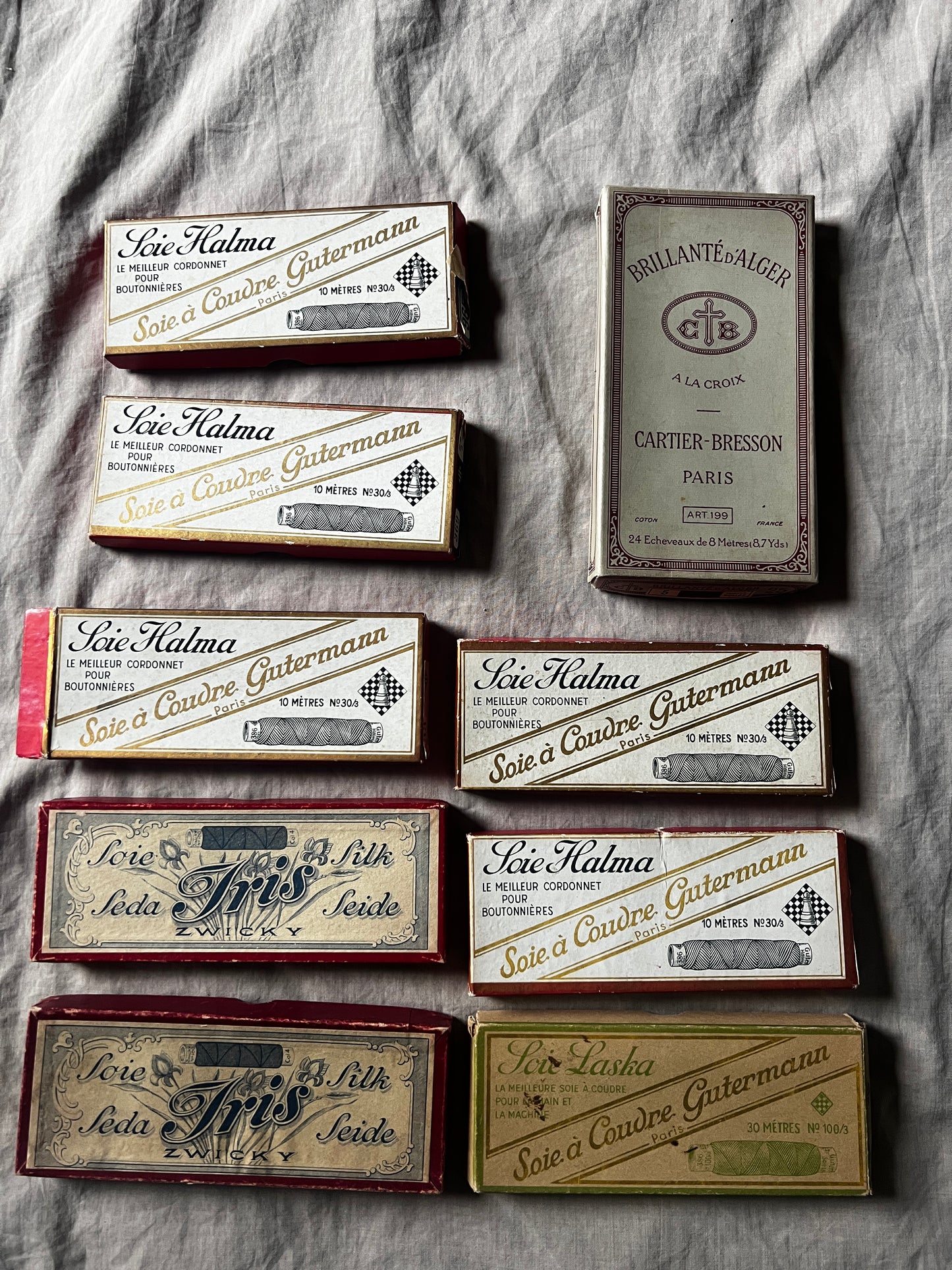 紙箱入り糸セット