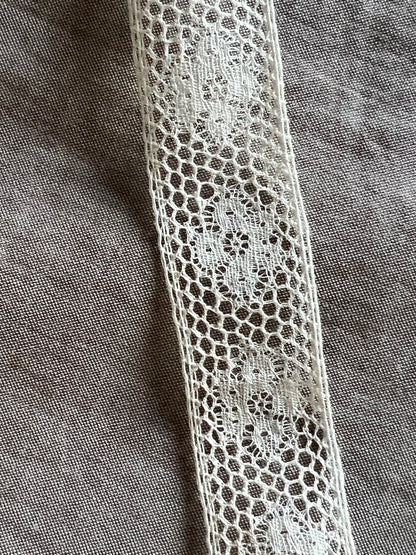 アンティークレース