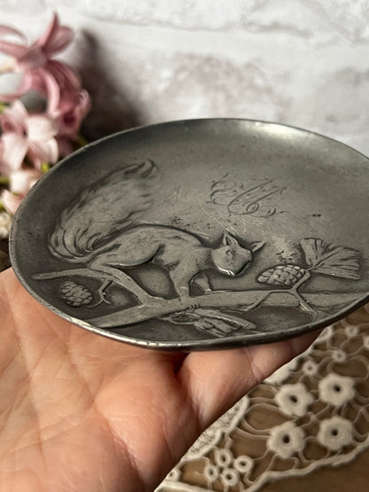 ★リスとモノグラムの小皿