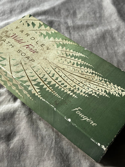 ★紙箱入りアンティークボタンセット