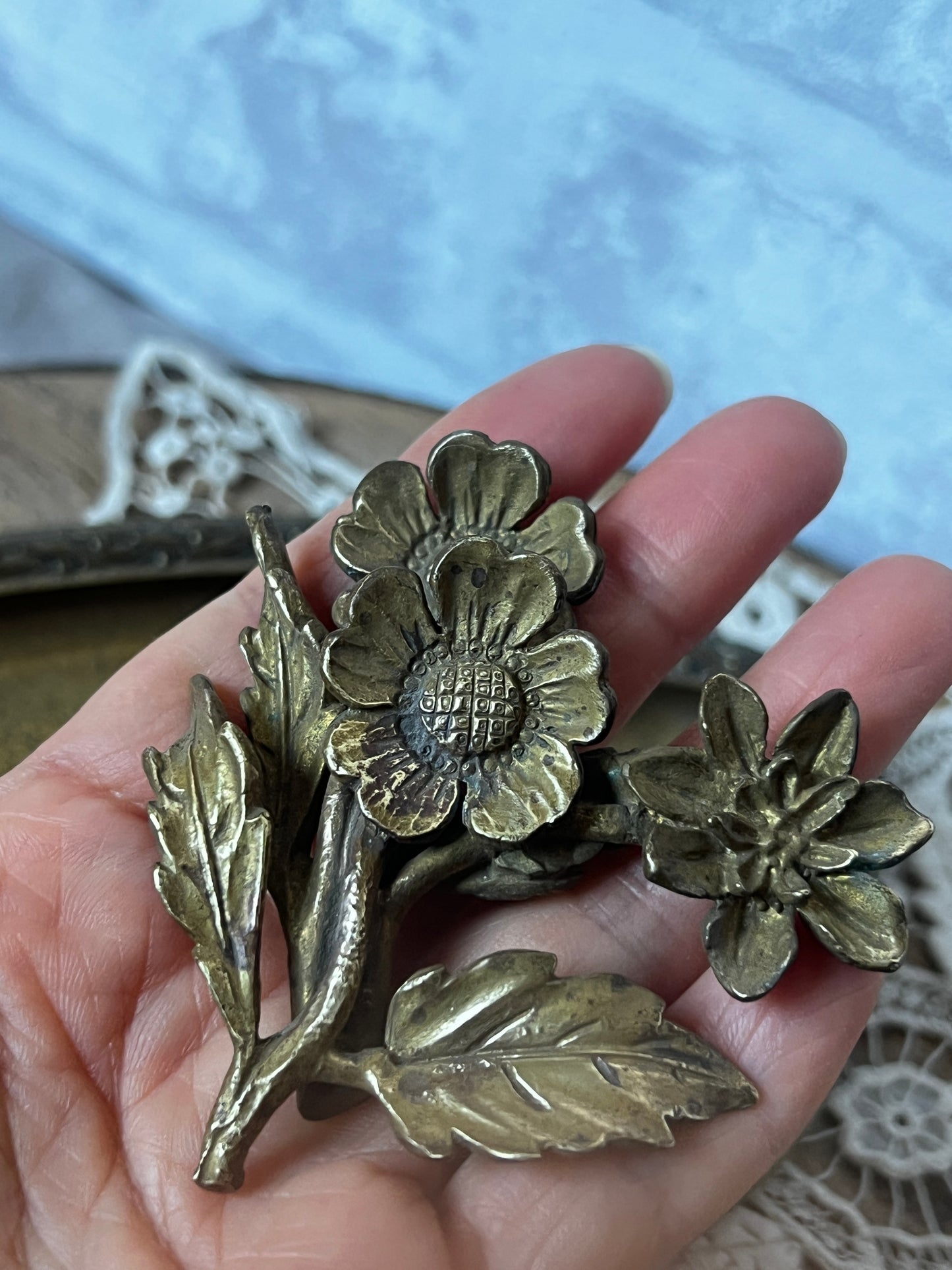 ★真鍮製花の飾り