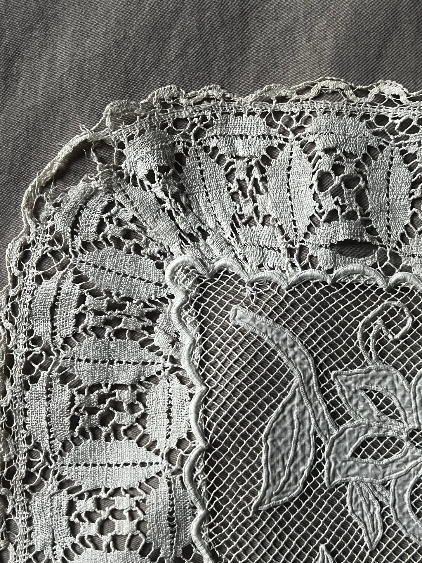 ★アンティークレース飾り布