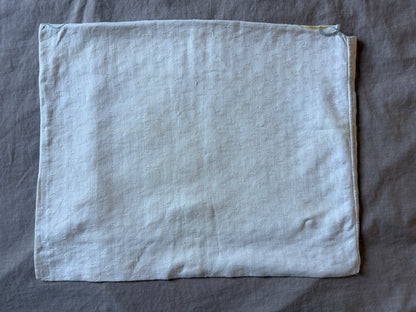刺繍のランジェリーサック