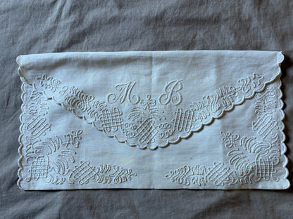 モノグラム刺繍ランジェリーサック