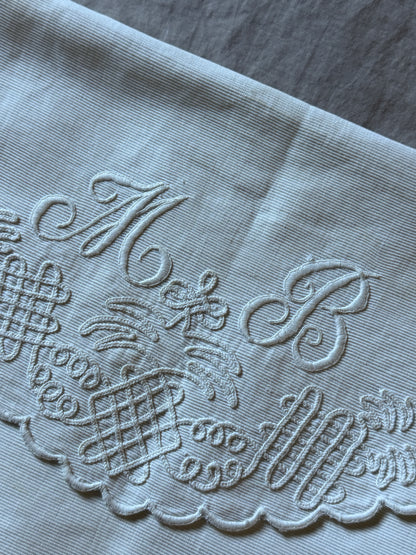 モノグラム刺繍ランジェリーサック