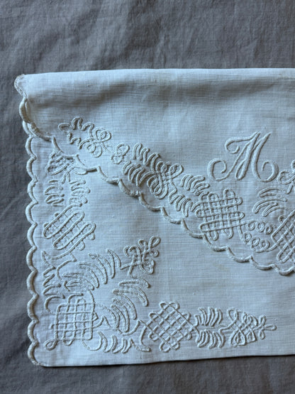 モノグラム刺繍ランジェリーサック