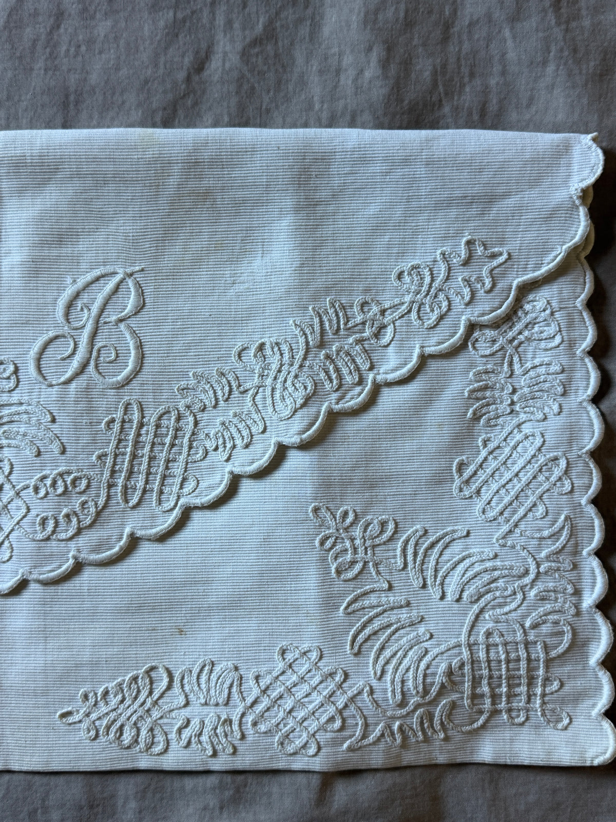 モノグラム刺繍ランジェリーサック